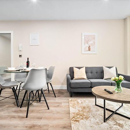 New Luxury Two Bedroom Apartment - City Centre - Netflix - Wifi - Top Rated - Jq 8Ah برمنغهام المظهر الخارجي الصورة