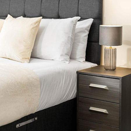 New Luxury Two Bedroom Apartment - City Centre - Netflix - Wifi - Top Rated - Jq 8Ah برمنغهام المظهر الخارجي الصورة