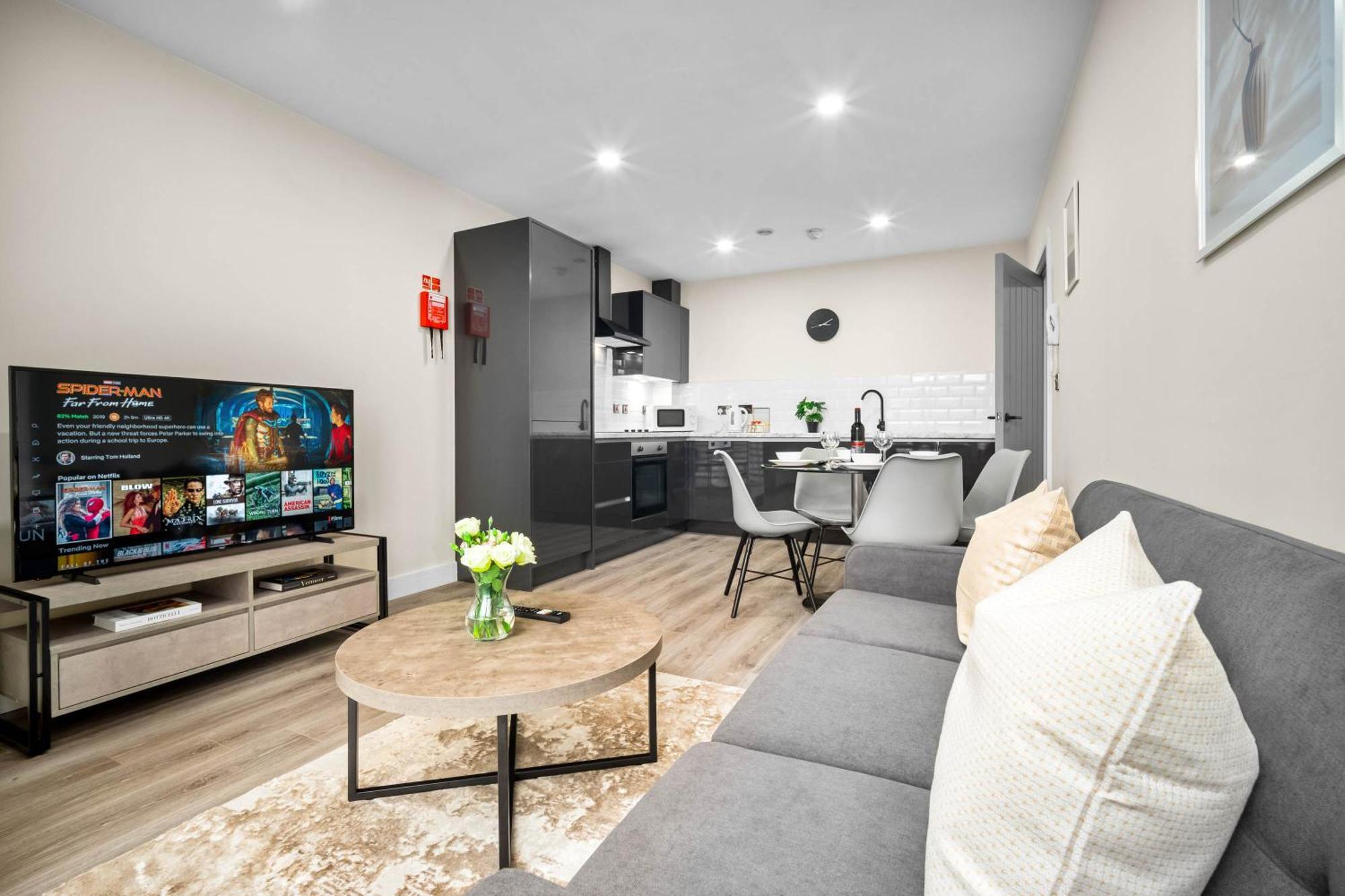 New Luxury Two Bedroom Apartment - City Centre - Netflix - Wifi - Top Rated - Jq 8Ah برمنغهام المظهر الخارجي الصورة